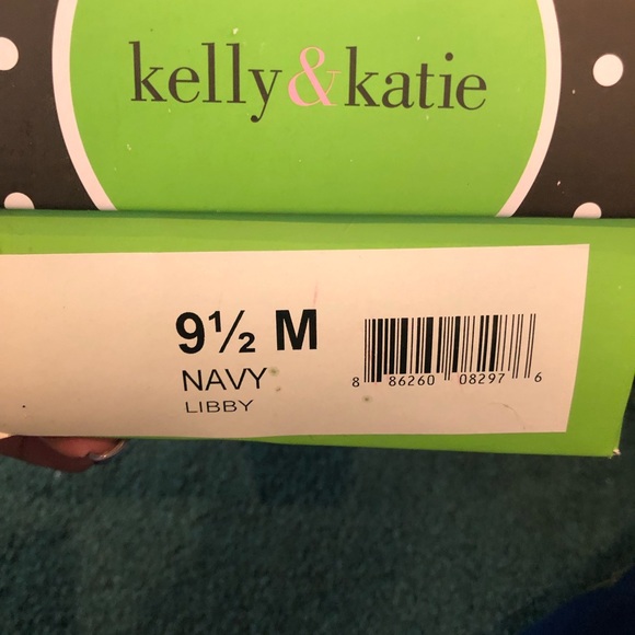 Shoes - Picture 3 of 3